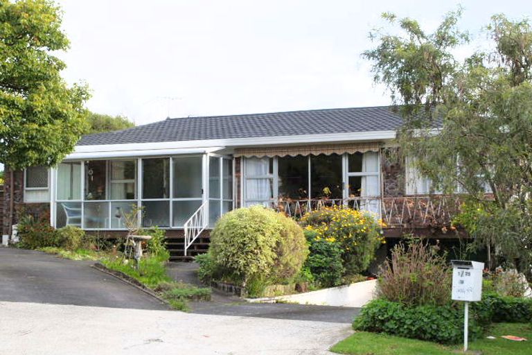Photo of property in 1/75 Evelyn Road, Cockle Bay, Auckland, 2014