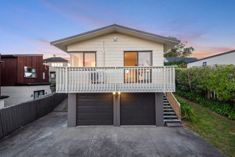 Photo of property in 1/12 Corunna Road, Milford, Auckland, 0620