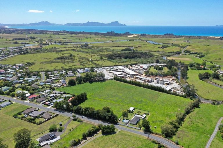 Photo of property in 43 South Road, Waipu, 0510