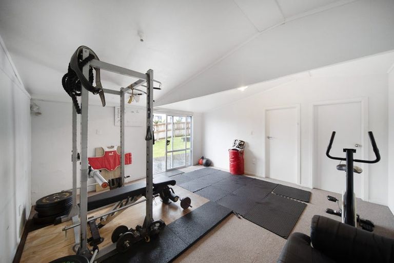 Photo of property in 591 Massey Road, Mangere, Auckland, 2022