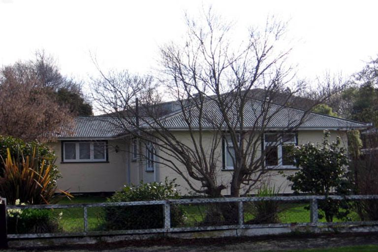 Photo of property in 23 Coddington Crescent, Masterton, 5810