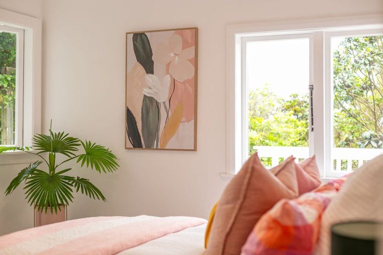 Photo of property in 78 Farnham Street, Mornington, Wellington, 6021