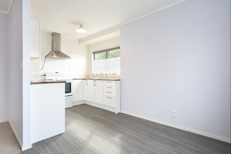 Photo of property in 15a Beech Place, Owhata, Rotorua, 3010