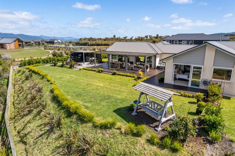 Photo of property in 303 Fairview Drive, Akatarawa, Upper Hutt, 5372