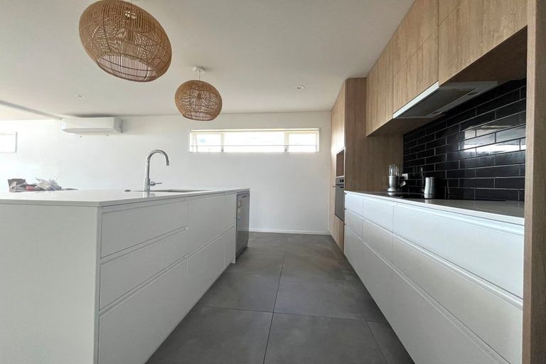 Photo of property in 9 Wheriko Avenue, Glenbrook, Waiuku, 2681