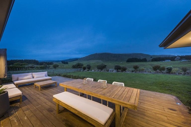 Photo of property in 20 Highland View Drive, Tokomaru, Palmerston North, 4474
