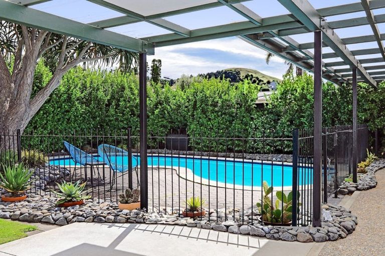 Photo of property in 4 Moorhouse Street, Taradale, Napier, 4112