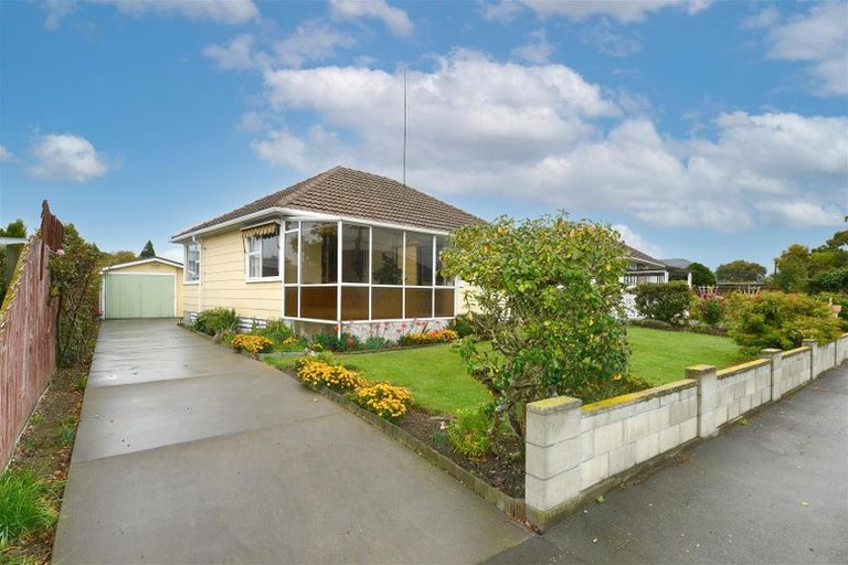 Photo of property in 20 Rowcliffe Crescent, Avonside, Christchurch, 8061