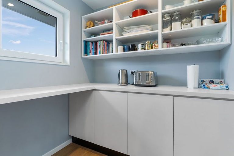 Photo of property in 37 Billington Drive, Halswell, Christchurch, 8025