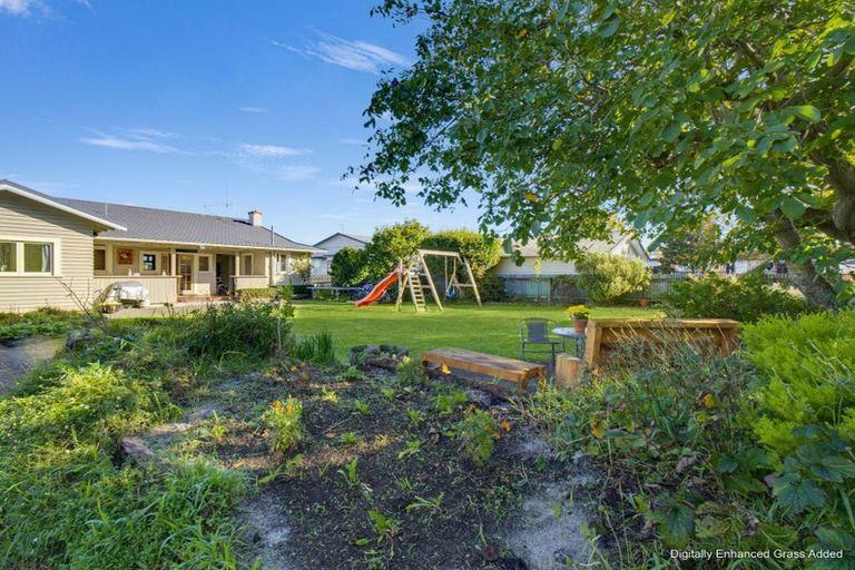 Photo of property in 61 Barraud Street, Dannevirke, 4930