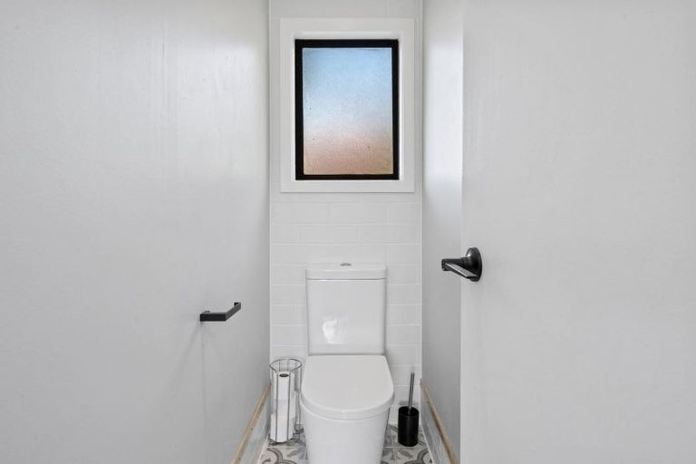 Photo of property in 9 Laredo Grove, Totara Park, Upper Hutt, 5018