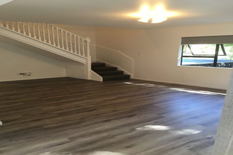 Photo of property in 2/128 Manuka Road, Bayview, Auckland, 0629