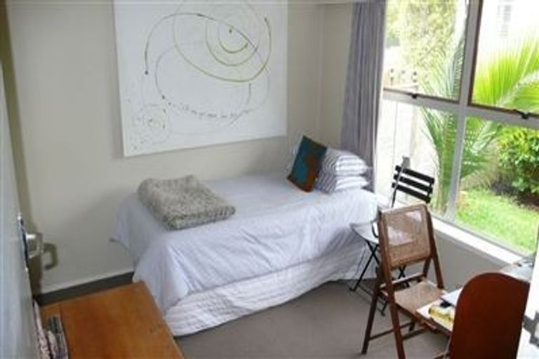 Photo of property in 16 Sydney Street, Hauraki, Auckland, 0622