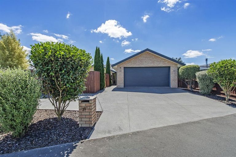 Photo of property in 39h Fairfield Way, Rolleston, 7614