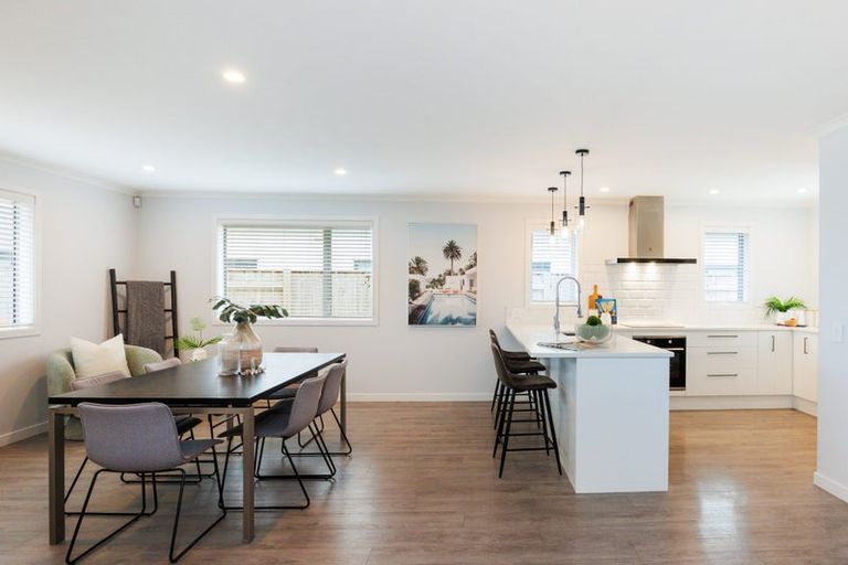 Photo of property in 30 Freedom Drive, Kelvin Grove, Palmerston North, 4414
