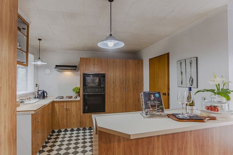 Photo of property in 6 Essex Street, Tamatea, Napier, 4112