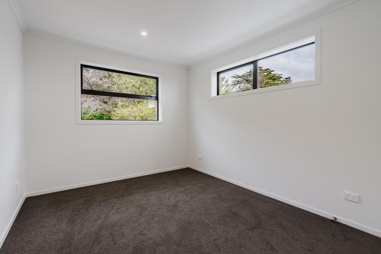 Photo of property in 1/12 Ruakiwi Road, Hamilton Lake, Hamilton, 3204