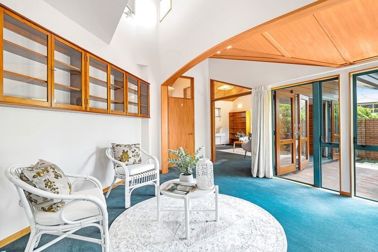 Photo of property in 3 Balcairn Place, Terrace End, Palmerston North, 4410