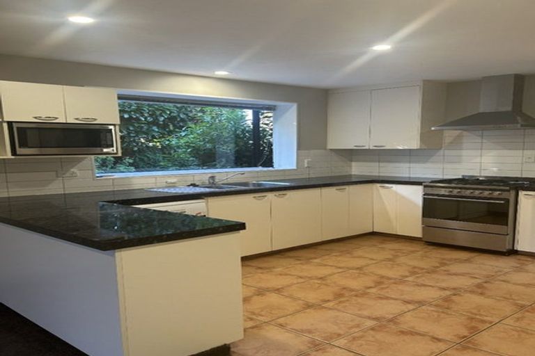Photo of property in 34 Regency Crescent, Redwood, Christchurch, 8051