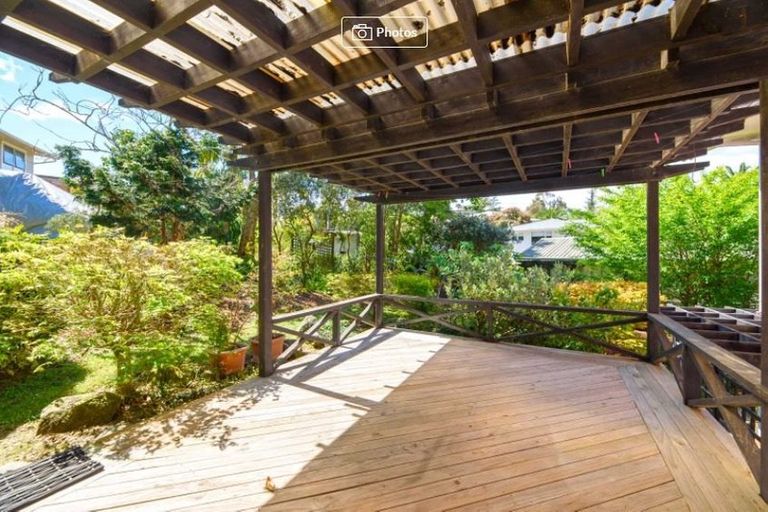 Photo of property in 27 Crompton Road, Massey, Auckland, 0614