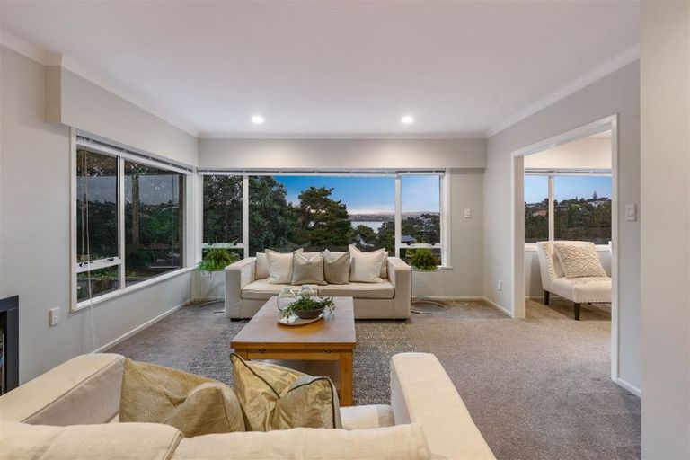 Photo of property in 3 Odin Place, Beach Haven, Auckland, 0626