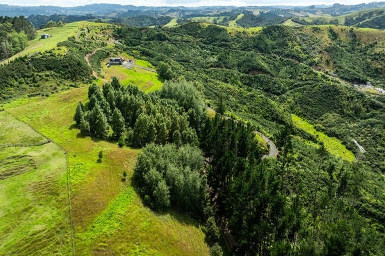 Photo of property in 38b Pipitiwai Drive, Helensville, Kaukapakapa, 0871