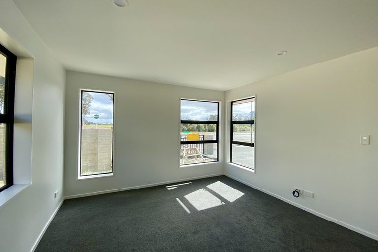 Photo of property in 73 Dynes Road, Rolleston, 7615