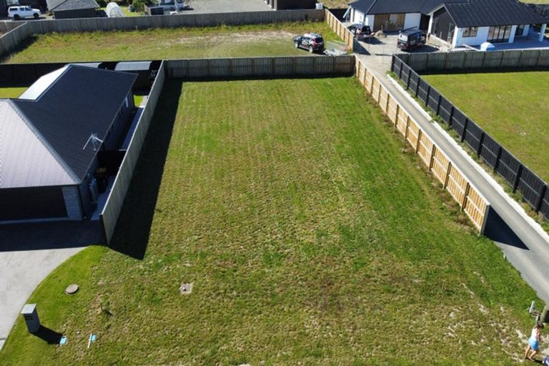 Photo of property in 25 Greig Crescent, Amberley, 7481