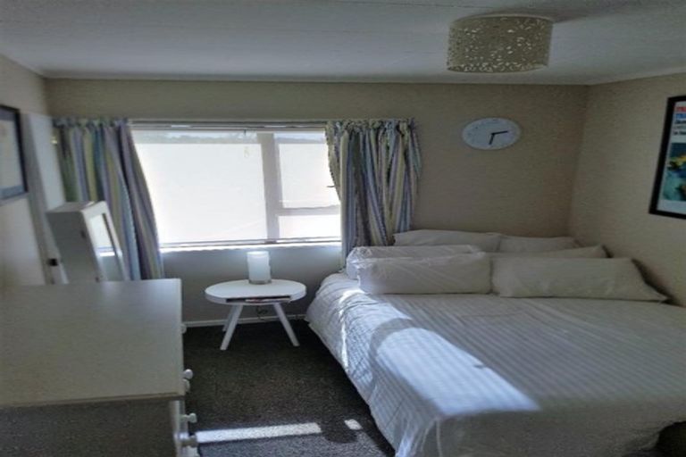 Photo of property in 25 Clearview Heights, Ranui, Auckland, 0612