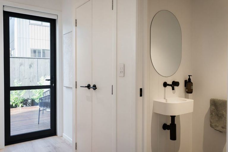 Photo of property in 12 Papai Lane, Massey, Auckland, 0614