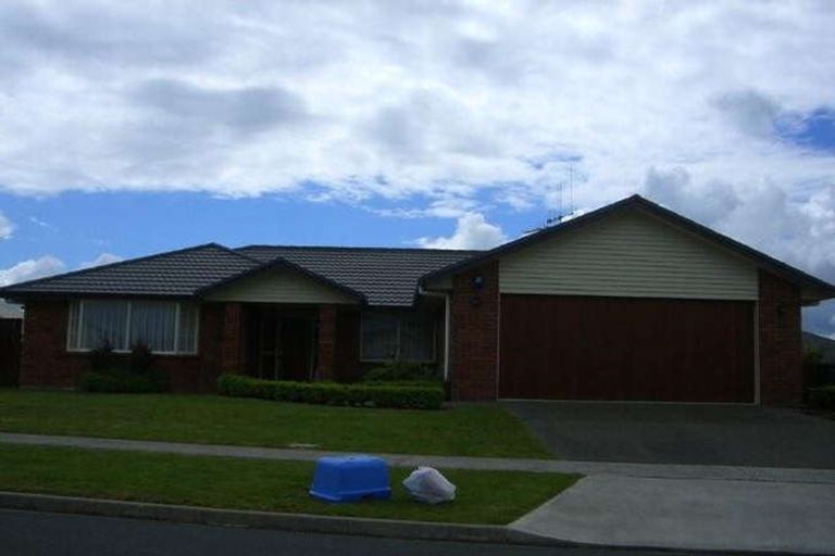 Photo of property in 42 Oaklands Drive, Cambridge, 3434