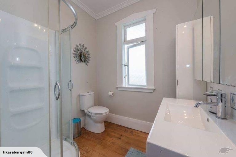 Photo of property in 25 Porter Crescent, Helensville, 0800