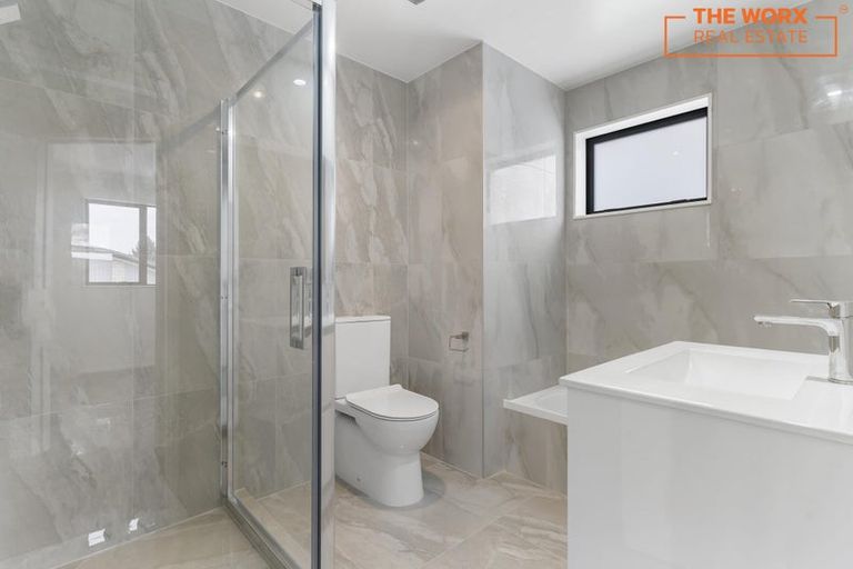 Photo of property in 35c Dreadon Road, Manurewa, Auckland, 2102