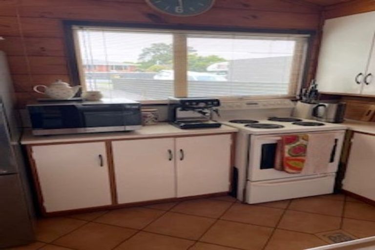 Photo of property in 36 Ramanui Avenue, Hawera, 4610