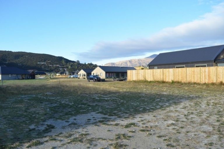 Photo of property in 2 Glen Dene Crescent, Wanaka, 9305