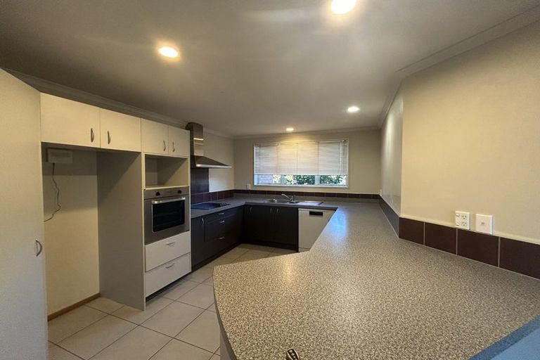 Photo of property in 1 Rosewood Court, Huntington, Hamilton, 3210