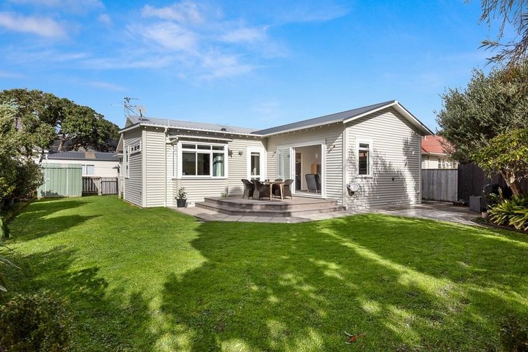 Photo of property in 27 Witako Street, Epuni, Lower Hutt, 5011