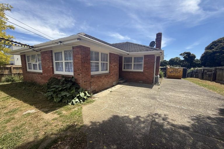 Photo of property in 15 Julian Place, Otara, Auckland, 2023