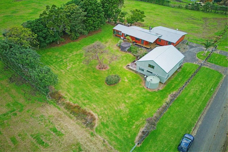 Photo of property in 69 Waipipi Wharf Road, Pollok, Waiuku, 2683