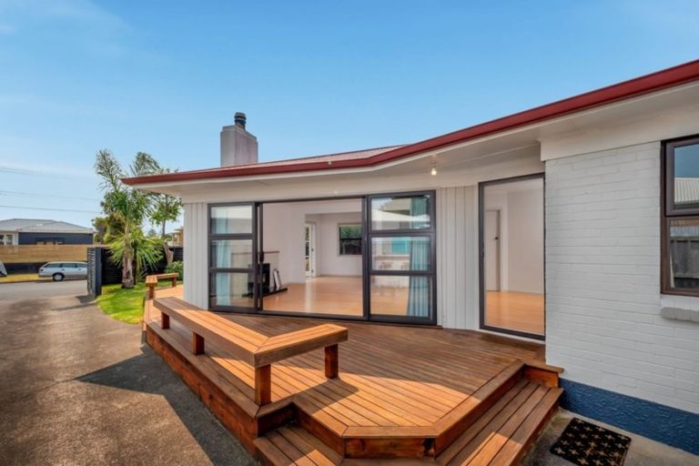 Photo of property in 14 Crane Street, Mount Maunganui, 3116