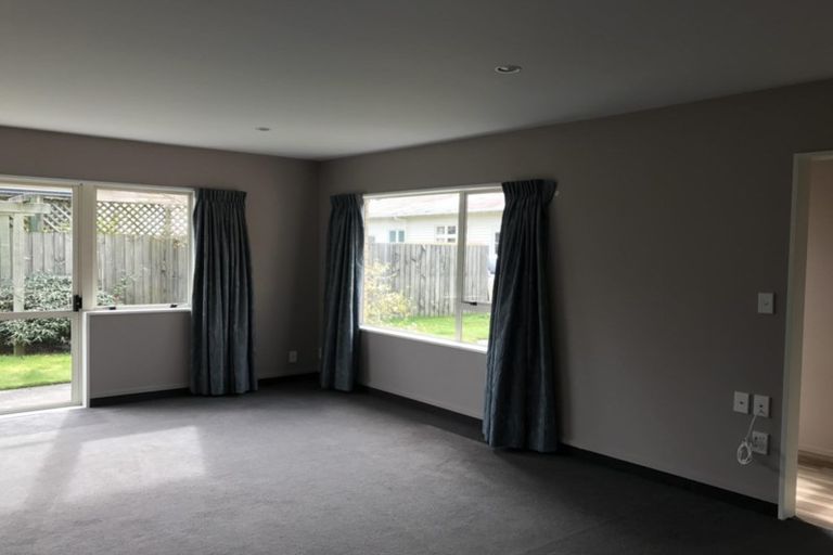 Photo of property in 1/232 Centaurus Road, Saint Martins, Christchurch, 8022