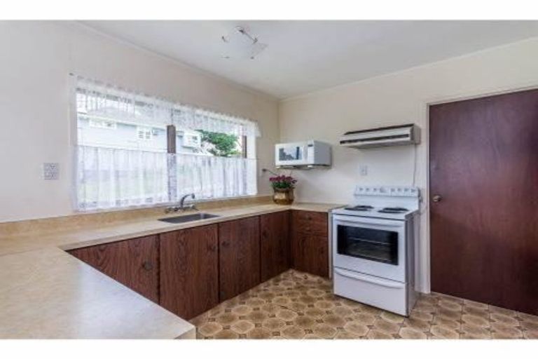 Photo of property in 75a/2 West Coast Road, Glen Eden, Auckland, 0602