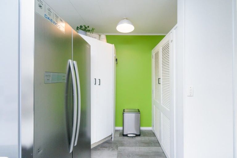 Photo of property in 5a Harding Place, Feilding, 4702