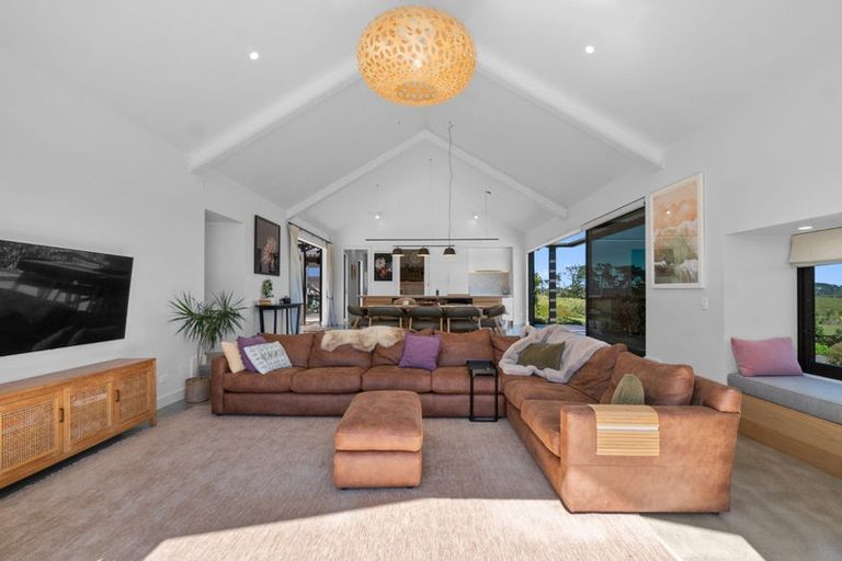 Photo of property in 28 Capriole Crescent, Kingseat, Papakura, 2580