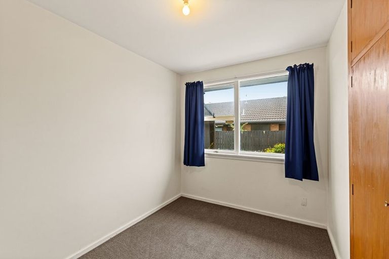 Photo of property in 23 Inwoods Road, Parklands, Christchurch, 8083
