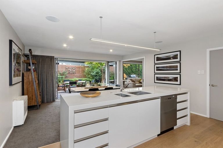 Photo of property in 36 Harrowdale Drive, Avonhead, Christchurch, 8042