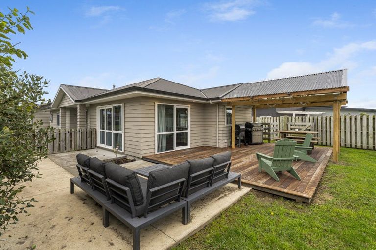 Photo of property in 4 Te Wiremu Lane, Otaki, 5512