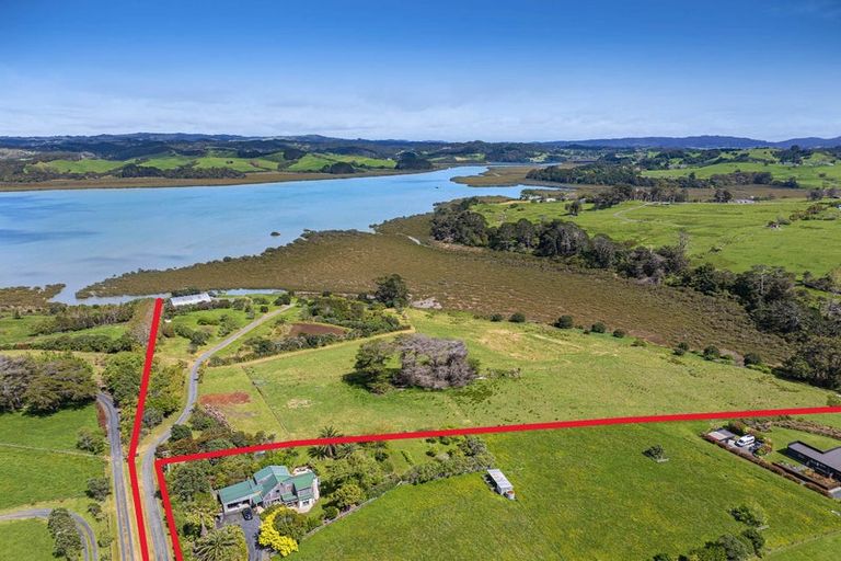 Photo of property in 68 Goodall Road, Snells Beach, 0920
