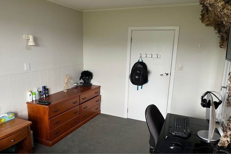 Photo of property in 34 Mark Avenue, Paparangi, Wellington, 6037