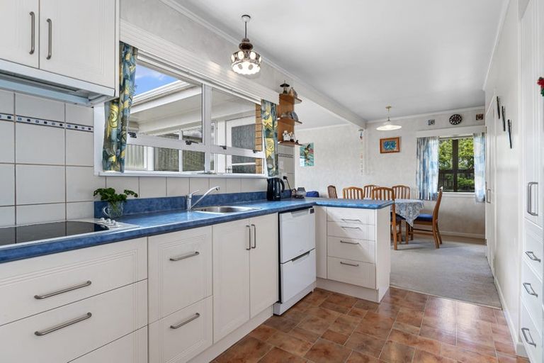Photo of property in 9 Commins Road, Onerahi, Whangarei, 0110